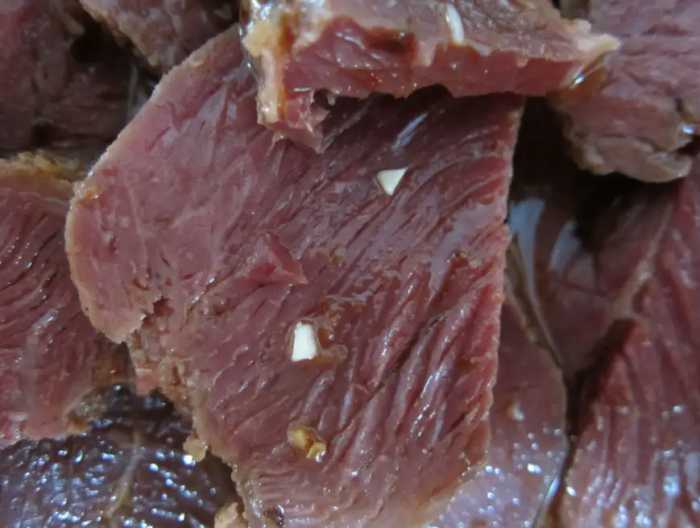 市场上的“假牛肉”到底是用什么做的？看到制作原料，你还敢吃吗