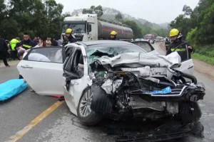 车辆保险过期，发生一起交通事故，车主需要承担赔偿责任吗？
